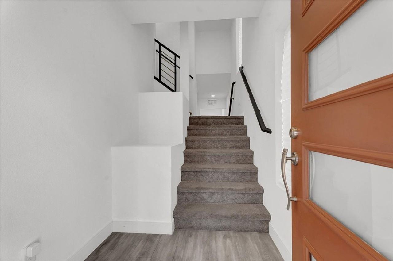 8028 Haywood Estate Ave - Photo 3 of 42