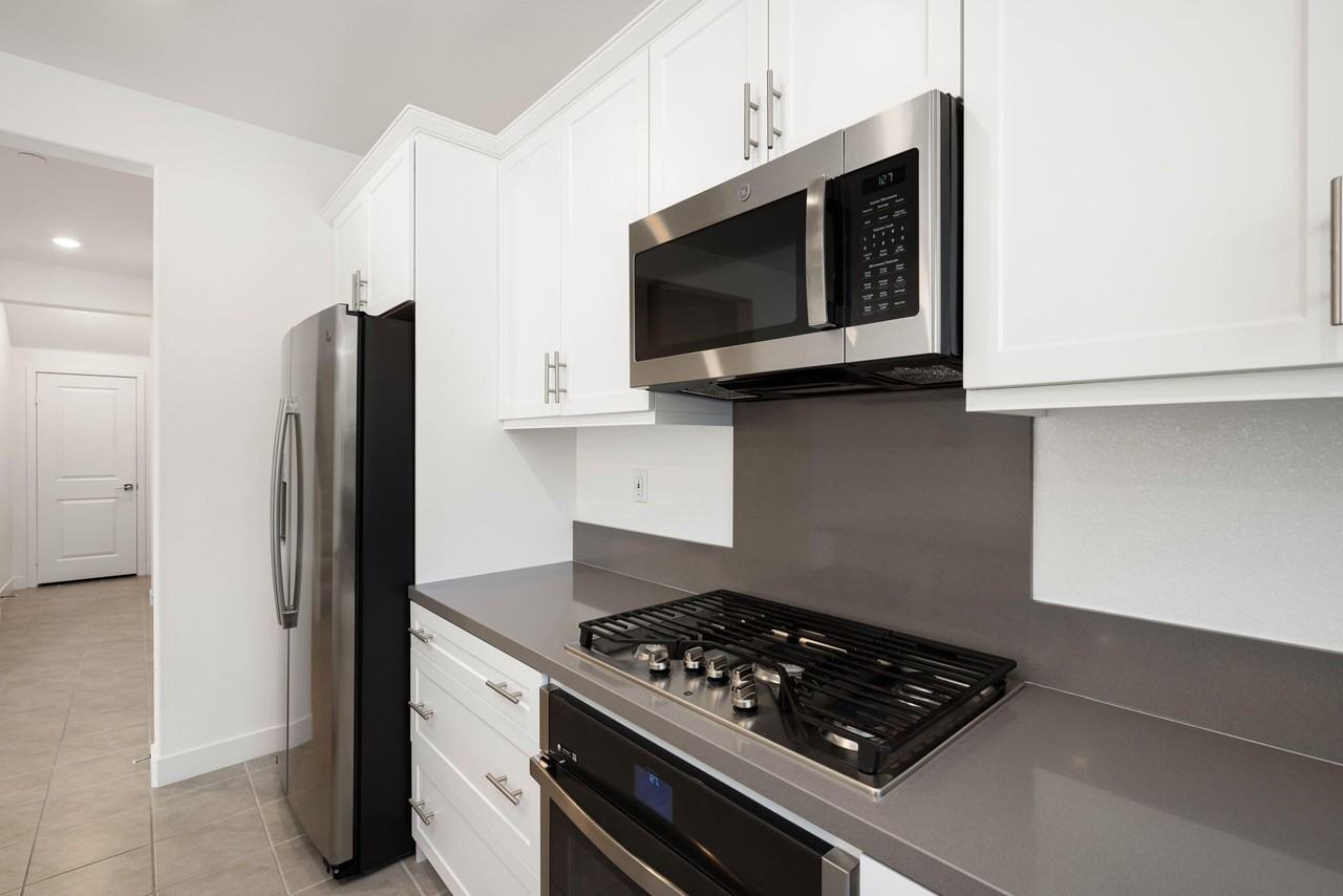 76305 Columbia Dr - Photo 5 of 23