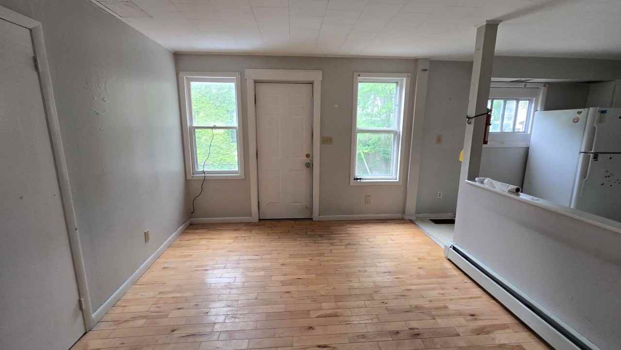45 North Winooski Avenue - Photo 3 of 27