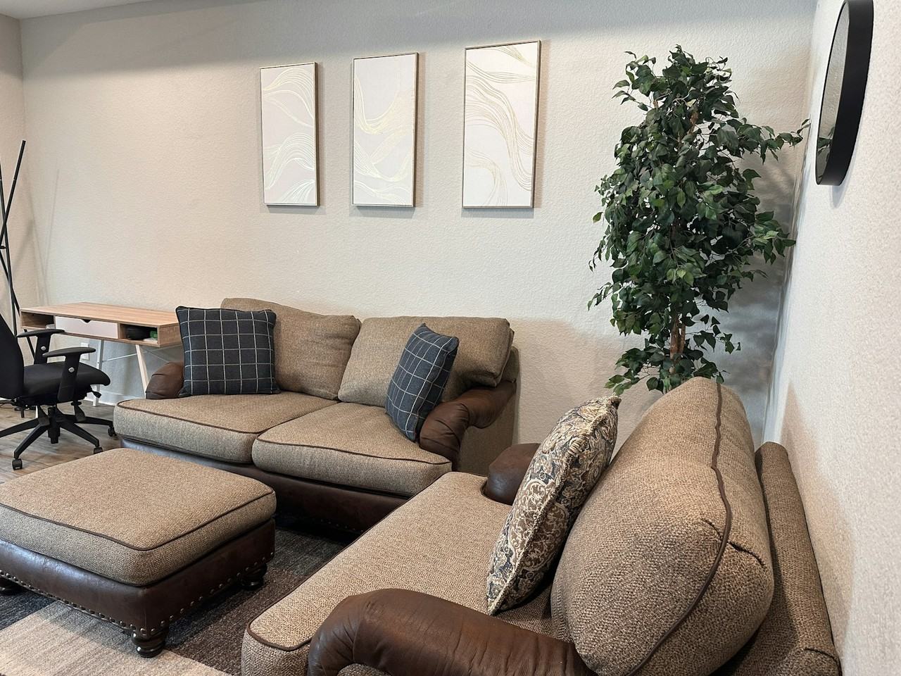 10317 Lake Road, Unit 6C - Photo 3 of 21