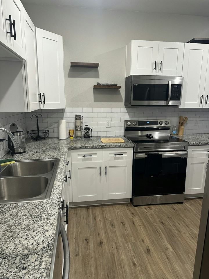 10317 Lake Road, Unit 6C - Photo 7 of 21