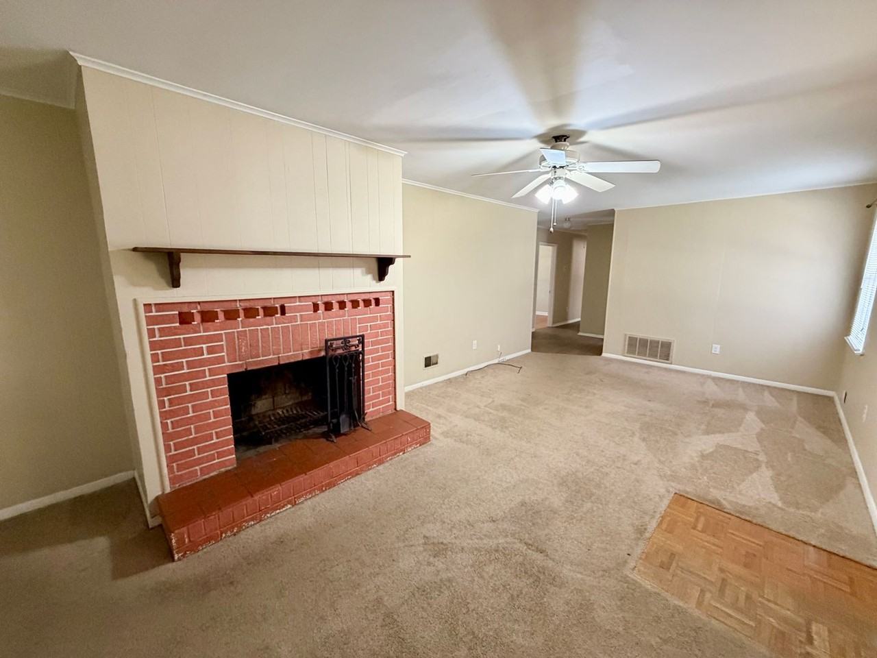 114 Fox St - Photo 2 of 22