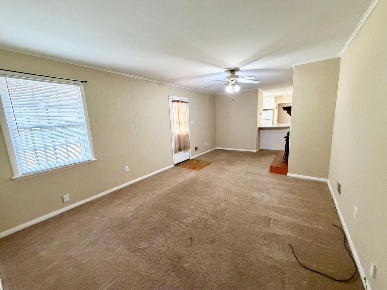 114 Fox St - Photo 5 of 22