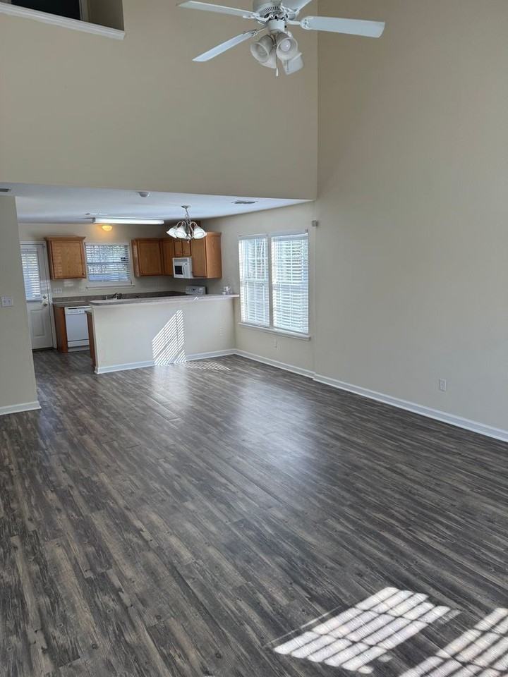 1945 Nena Hills Dr - Photo 2 of 14