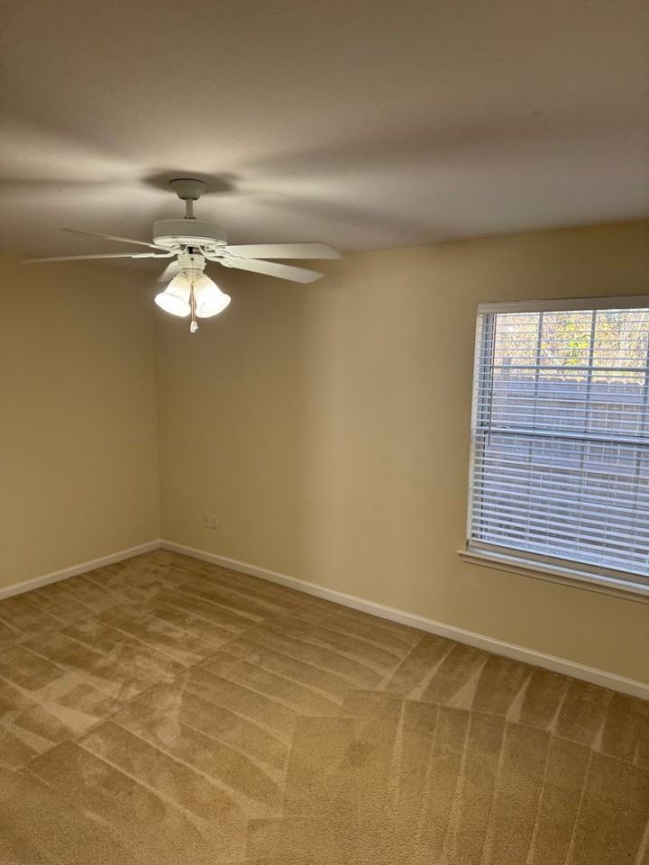 1945 Nena Hills Dr - Photo 6 of 14