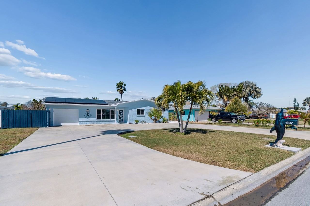 10132 Paradise Blvd - Photo 2 of 38