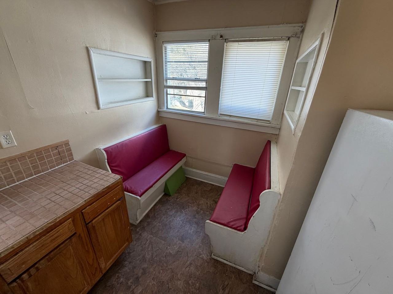 148 E Herndon St - Photo 6 of 13