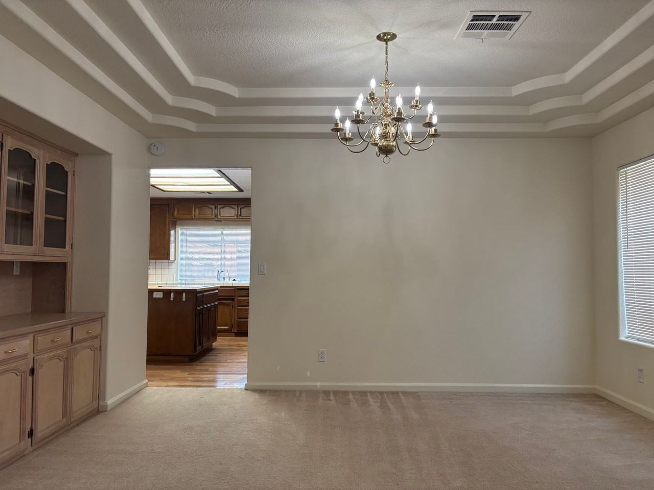 9161 N Woodlawn Dr - Photo 6 of 17