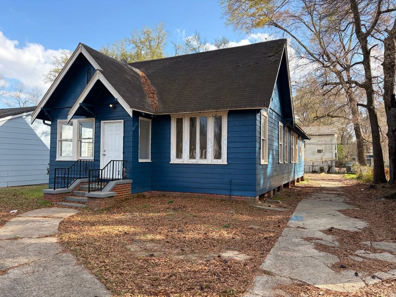 147 E Lister St - Photo 2 of 15