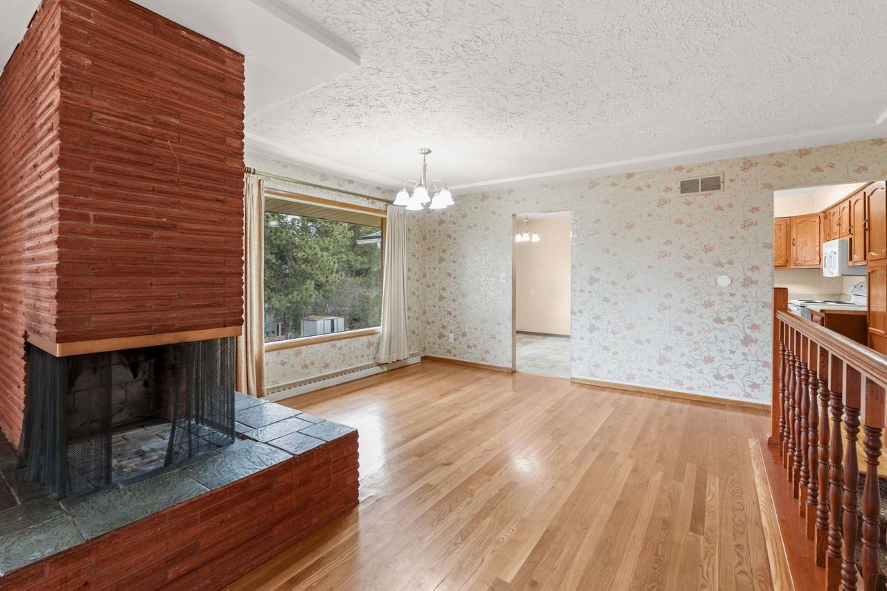 3825 E 18th Ave - Photo 6 of 47