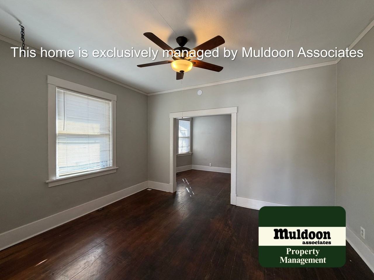 705 E Platte Ave - Photo 4 of 26