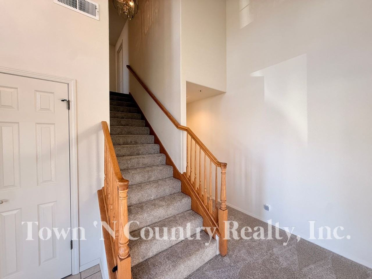 139 Greenbriar Way - Photo 6 of 22