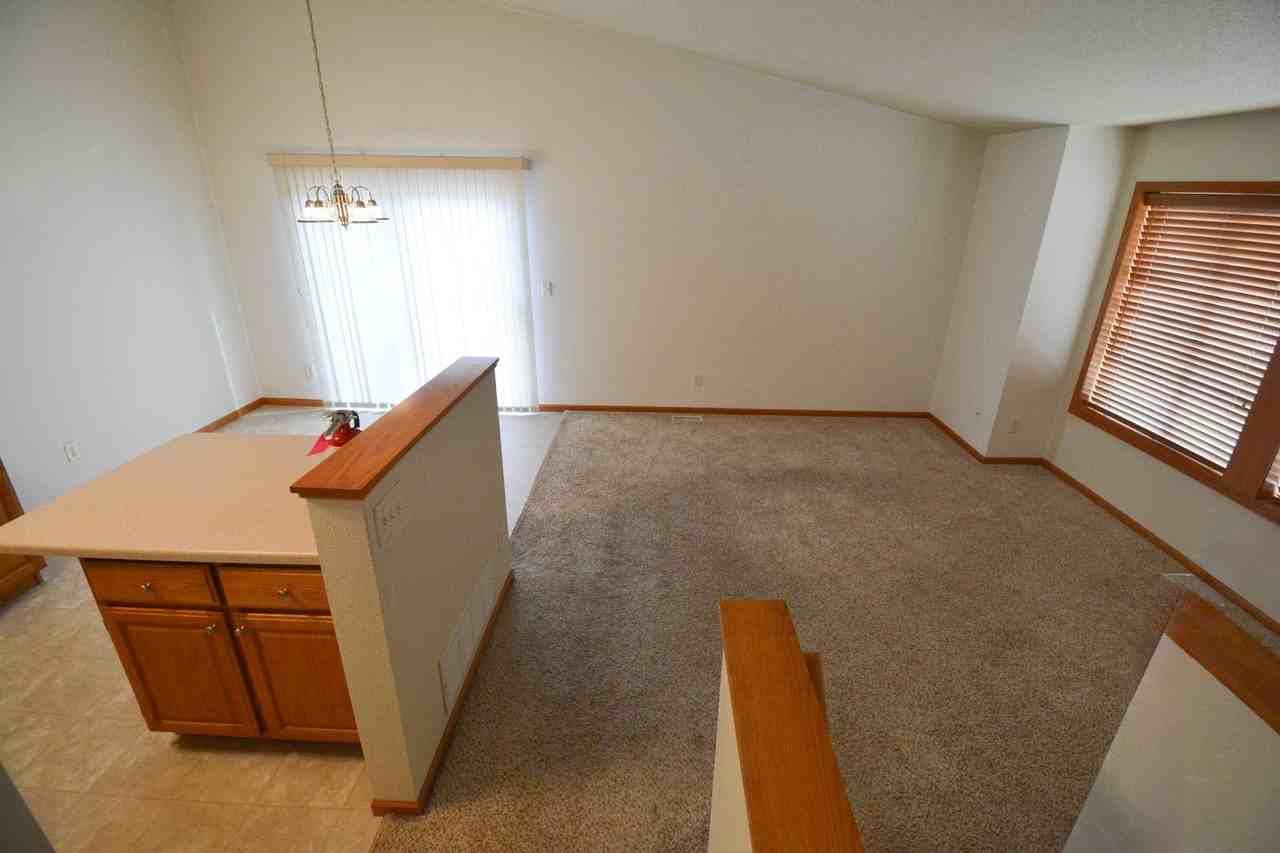 4093 Trumpeter Dr Se - Photo 7 of 17