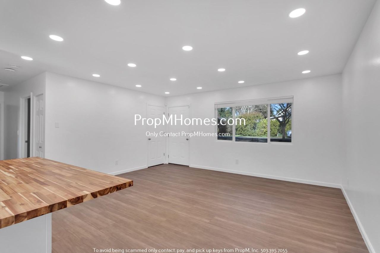 7600 7600 SE Crystal Springs Blvd - NEW PROPERTY - Photo 5 of 25