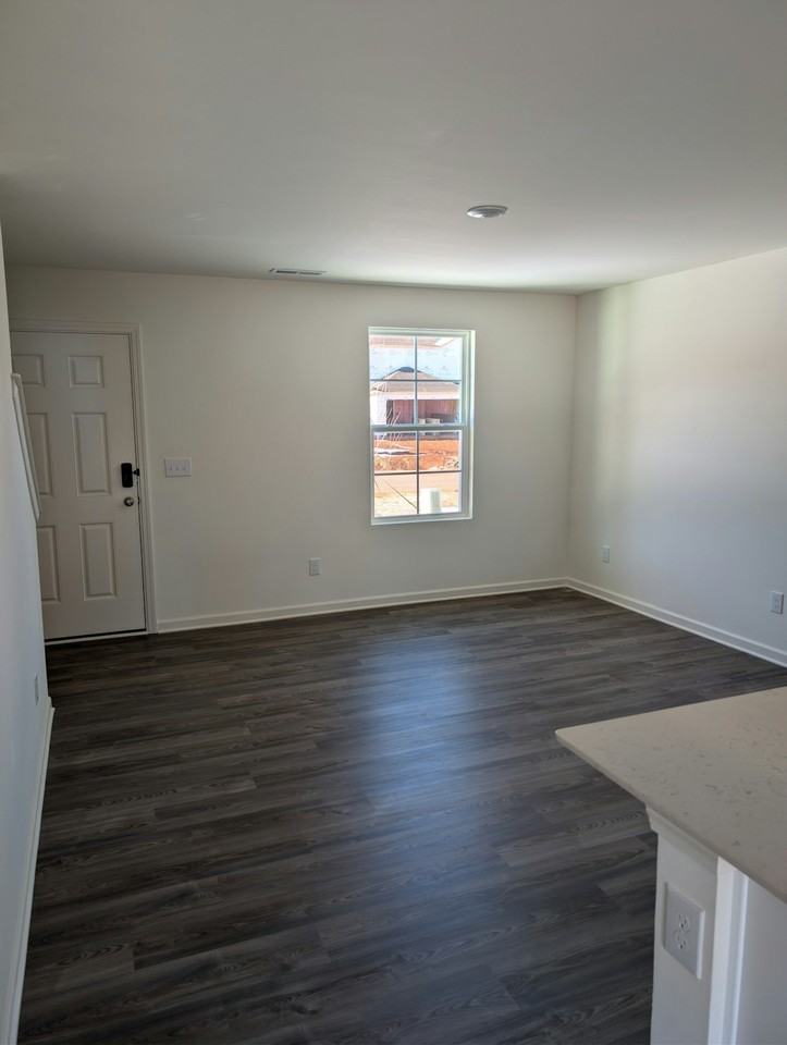 807 Cedar Dr - Photo 3 of 30