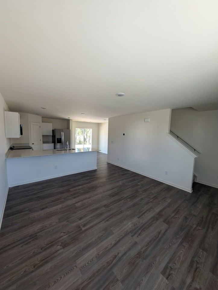 807 Cedar Dr - Photo 5 of 30