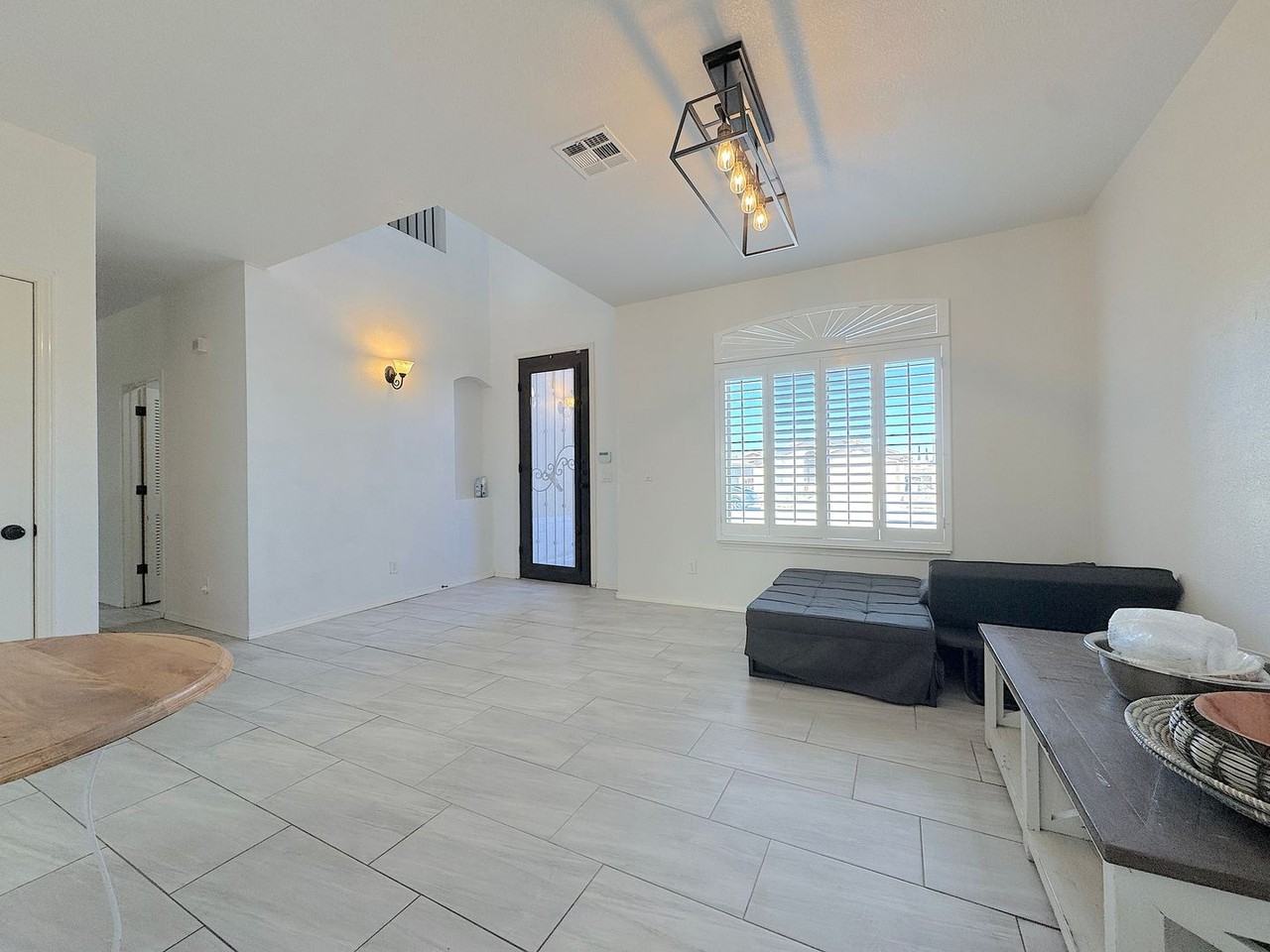 14226 Otter Point Dr - Photo 4 of 34