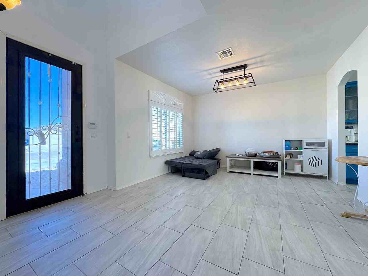 14226 Otter Point Dr - Photo 5 of 34