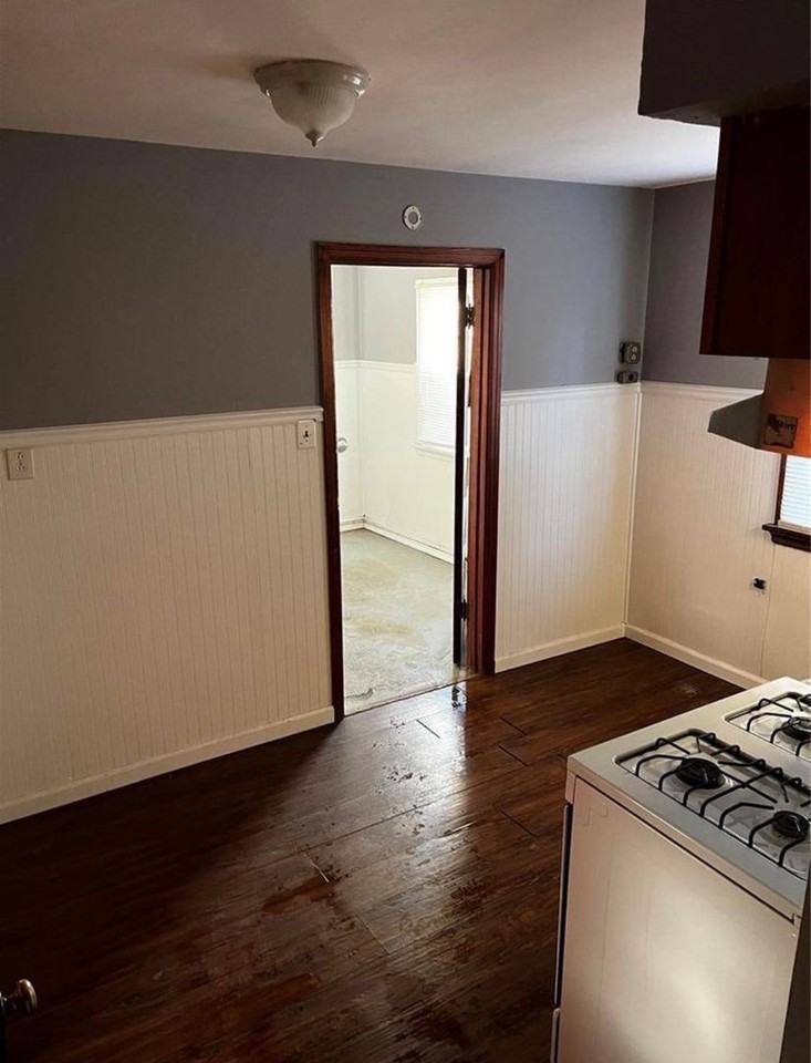 156 Fermo Ave - Photo 7 of 9