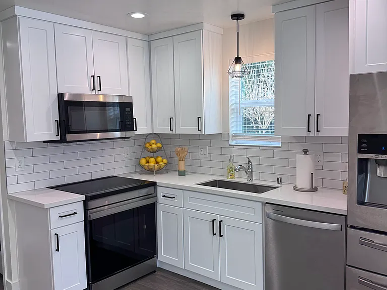 5511 San Francisco Blvd - Photo 2 of 19