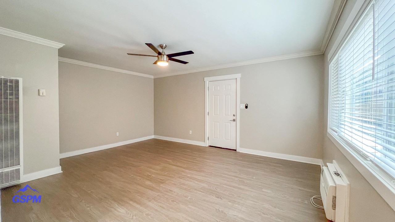 Emerald Ave Apartments - Photo 6 of 25