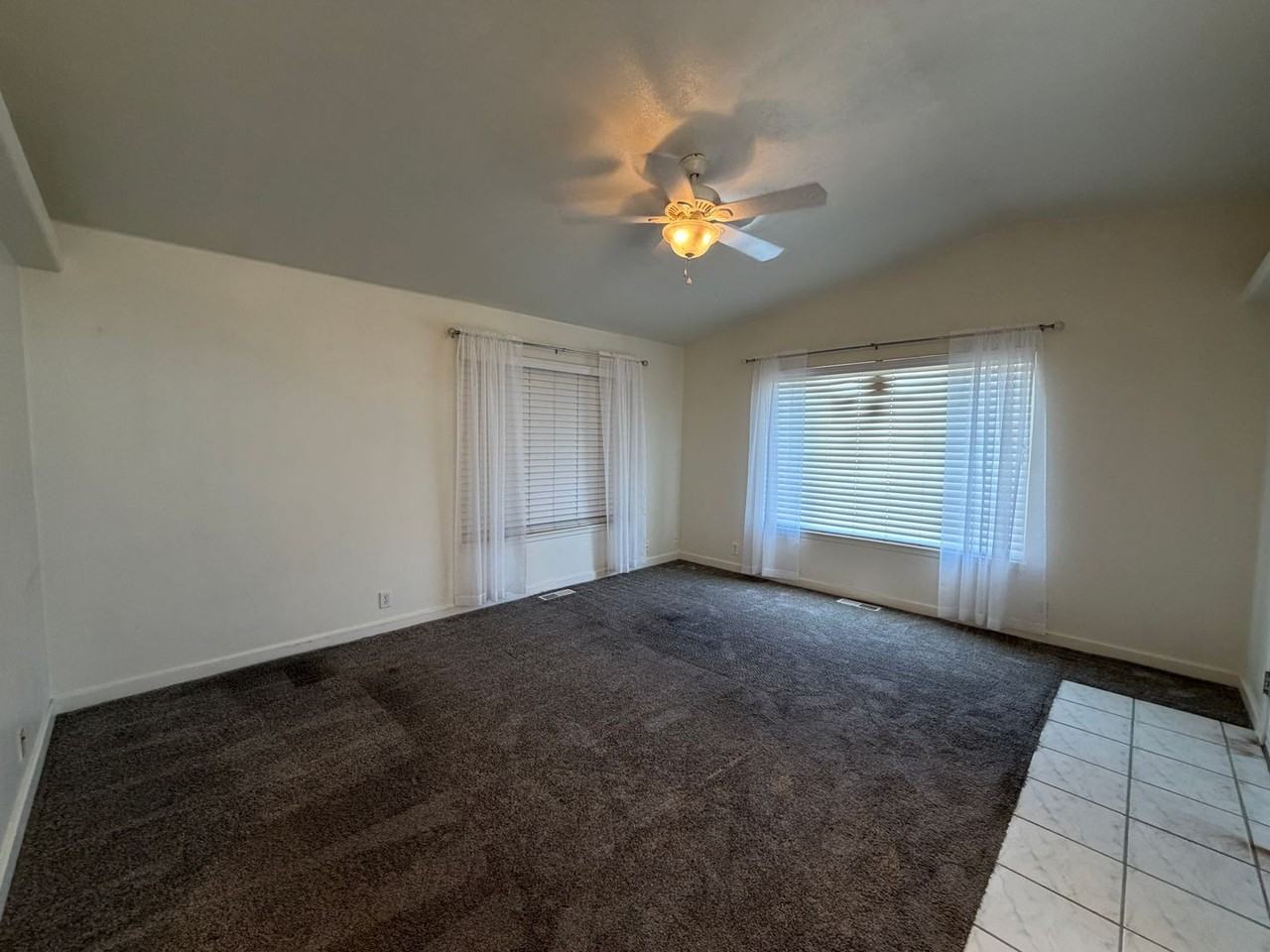 1150 W Red Hills Pkwy #153 - Photo 3 of 15