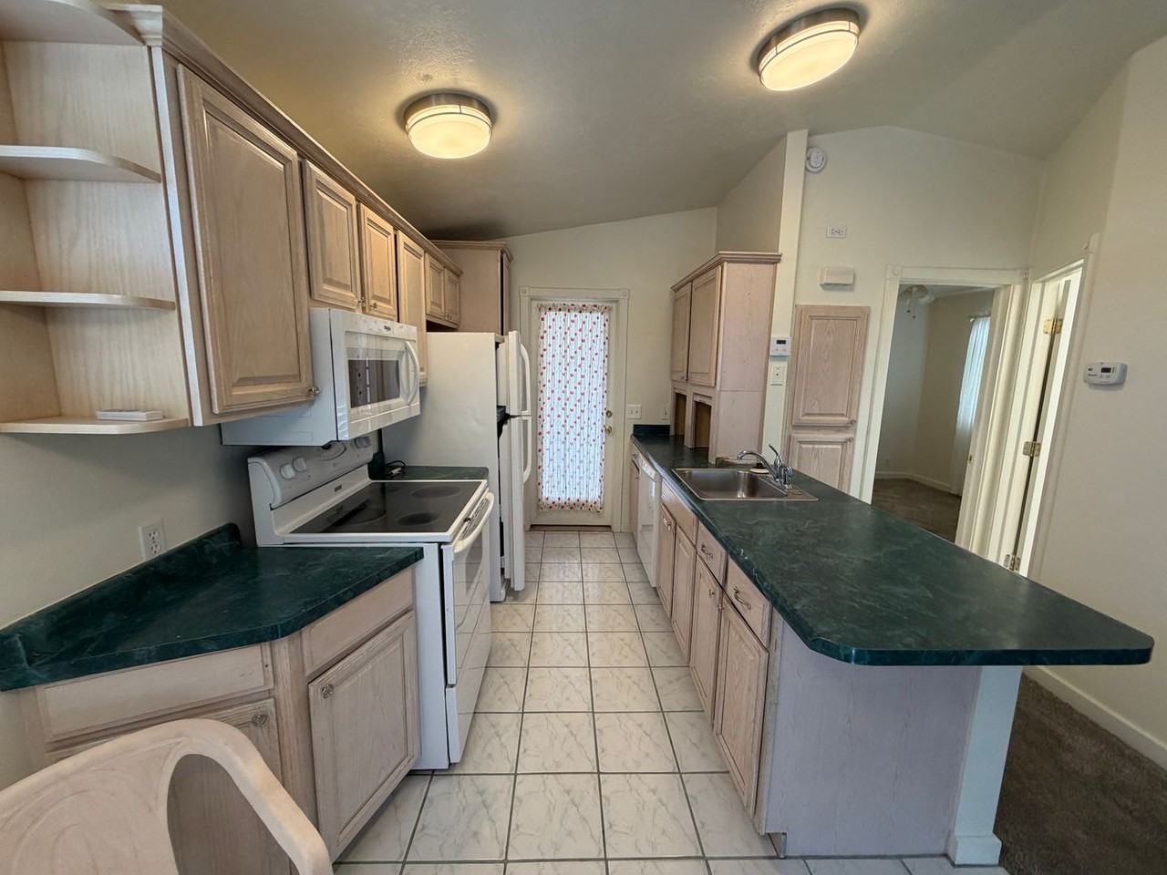 1150 W Red Hills Pkwy #153 - Photo 6 of 15