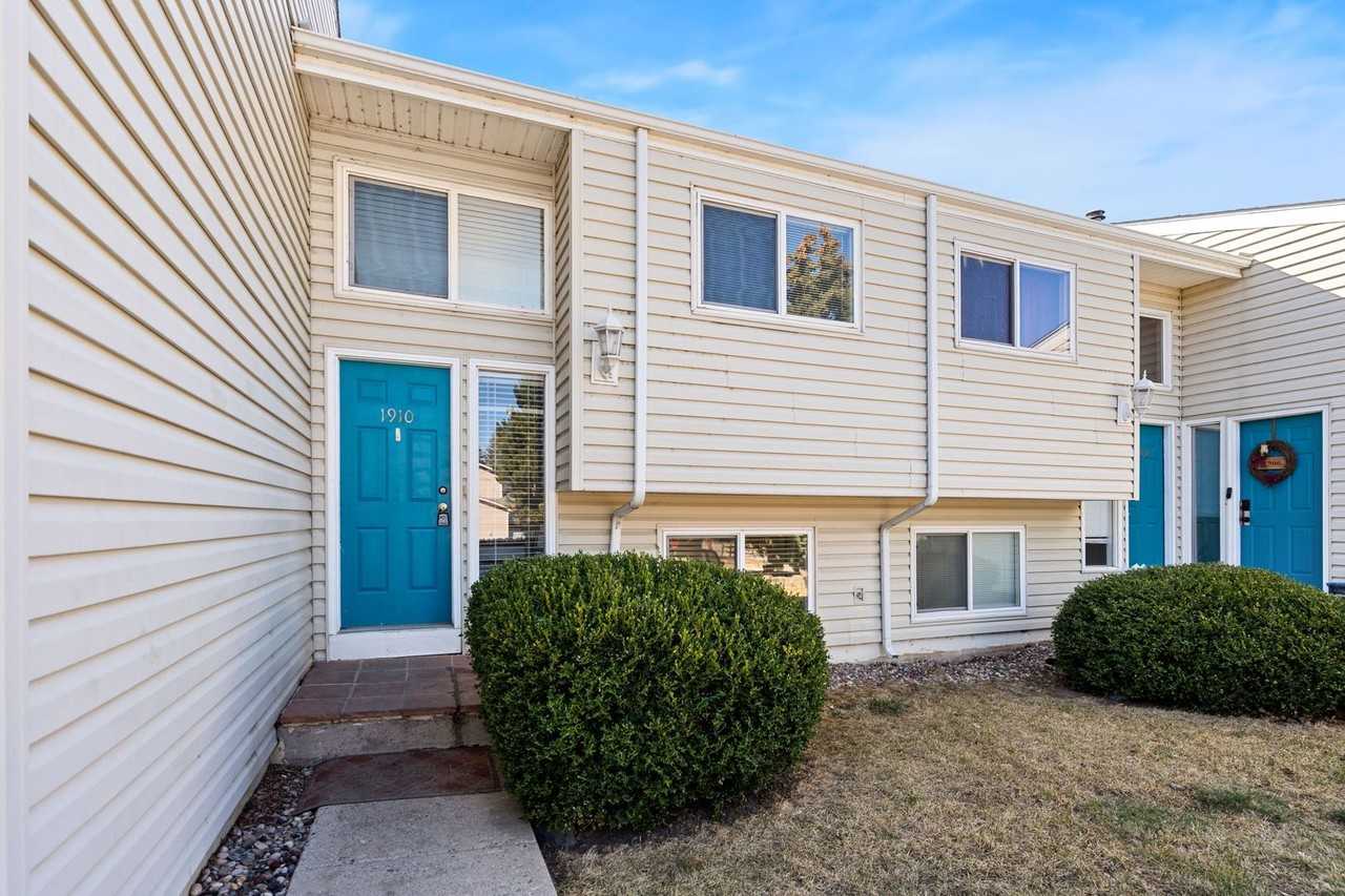 1910 E 18th St - Photo 2 of 19