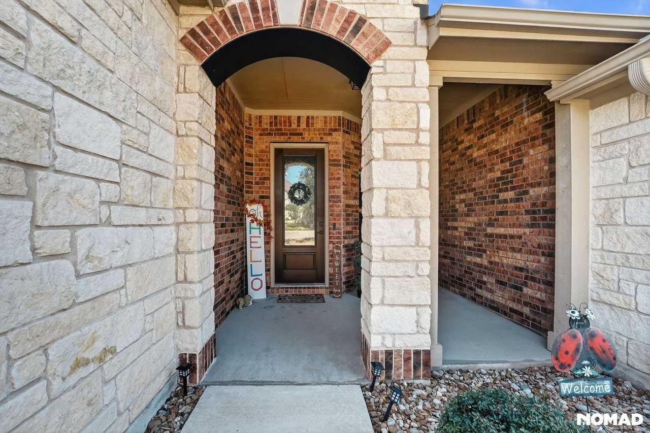 1809 Shoshone Ct - Photo 2 of 33