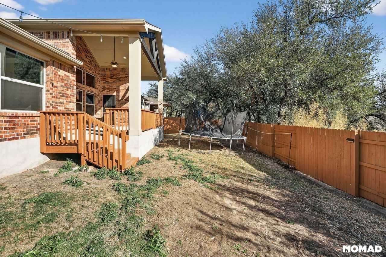 1809 Shoshone Ct - Photo 6 of 33