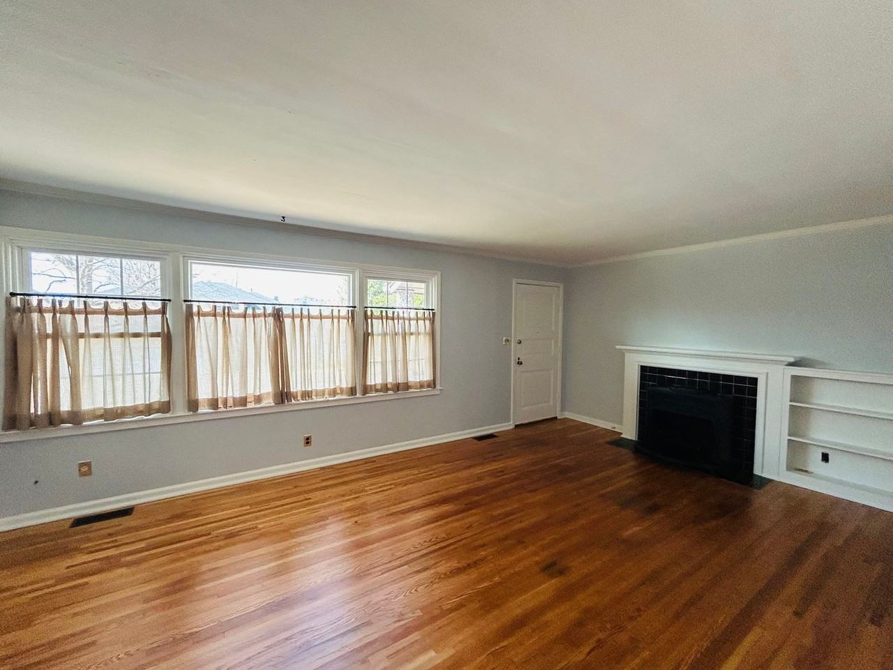 4177 S Troost Pl - Photo 5 of 41