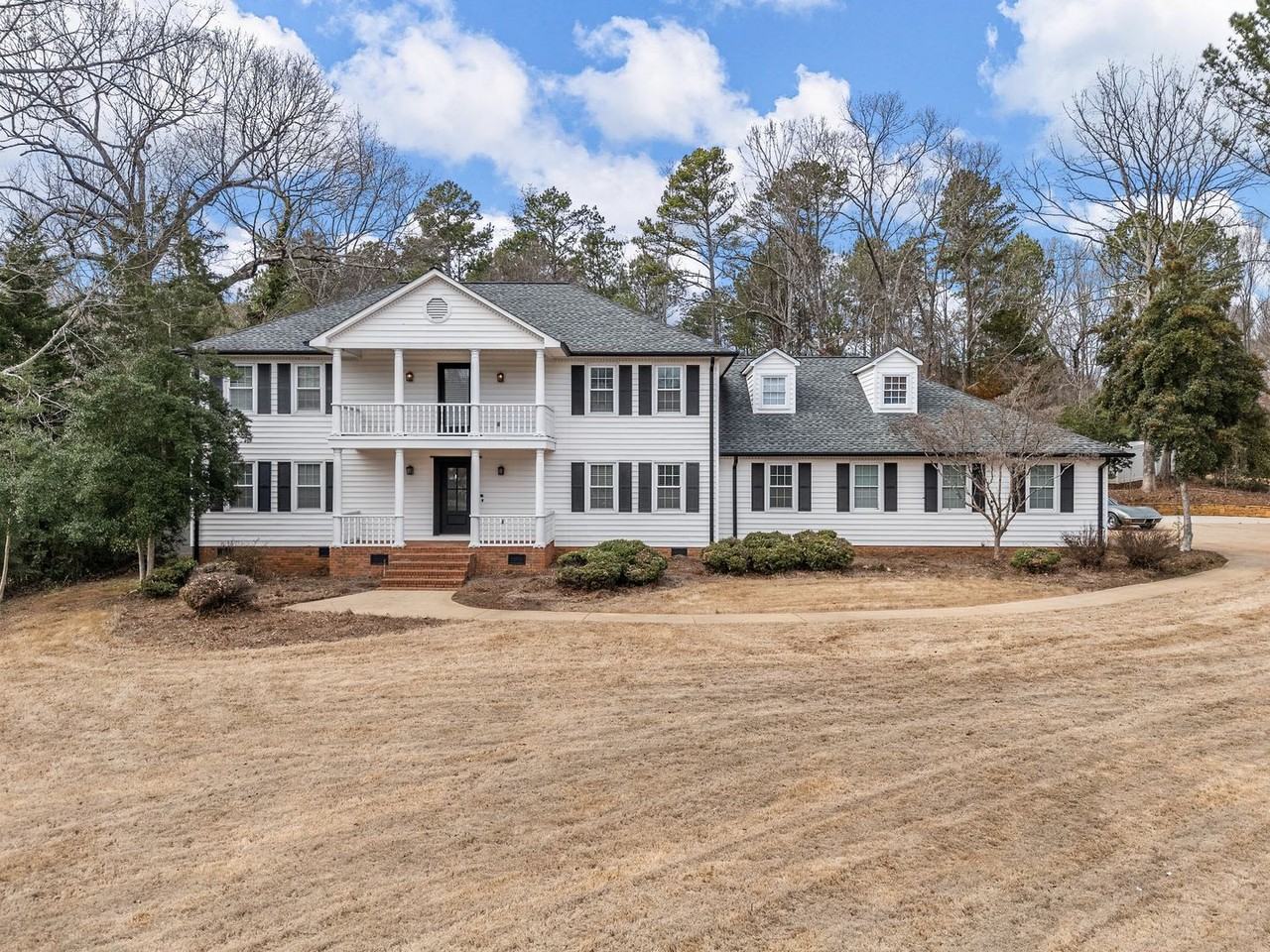 301 Ashwick Ct - Photo 2 of 49