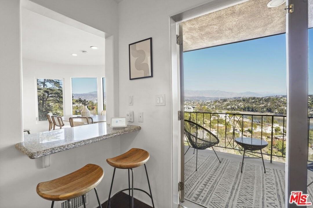 1850 San Jacinto St - Photo 5 of 22