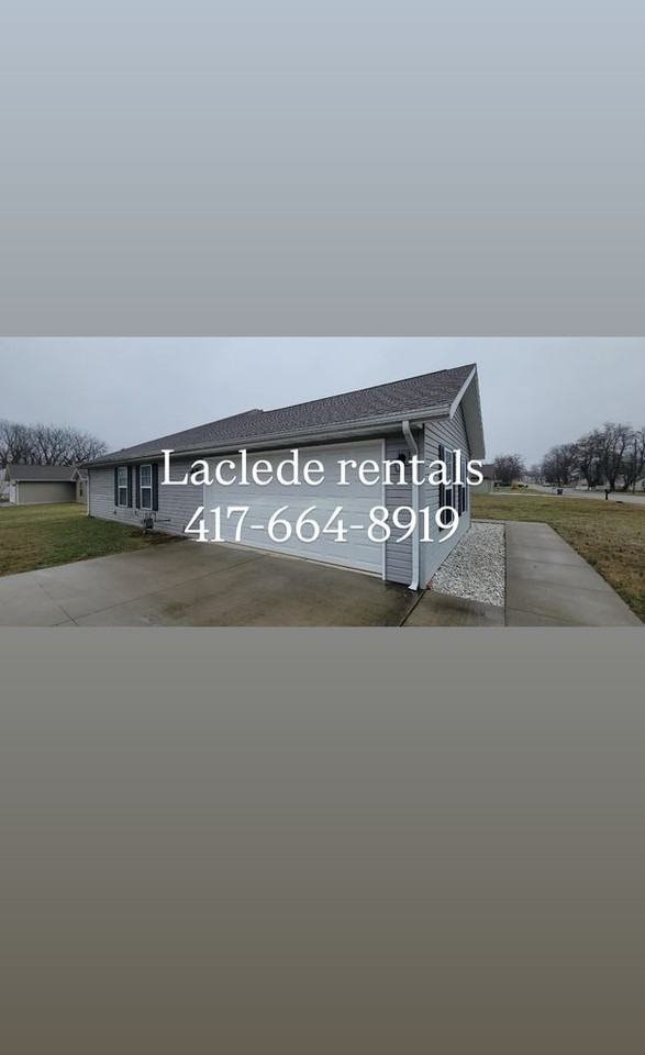 490 Clark St - Photo 2 of 12