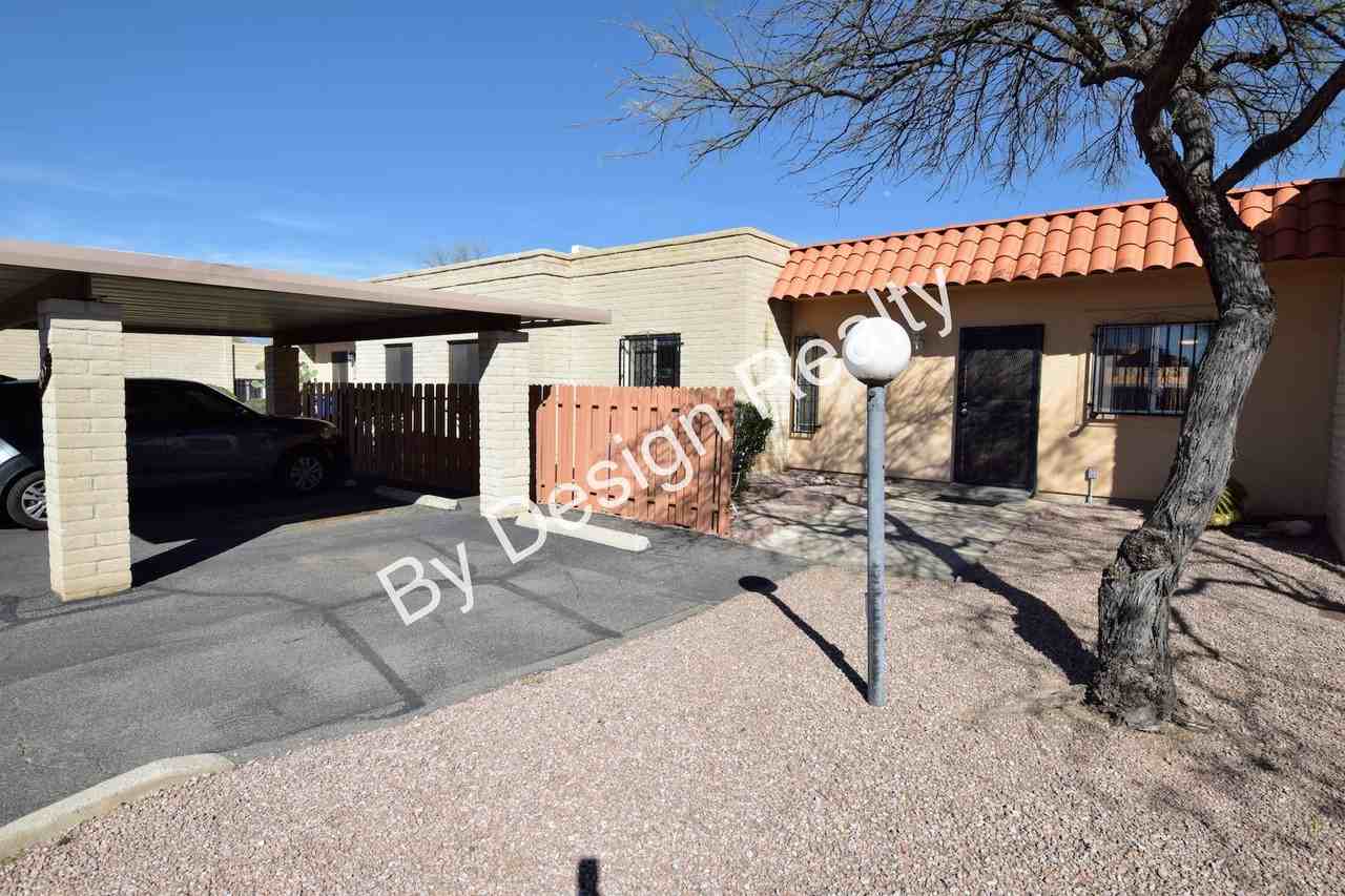 893 S Pantano Pkwy - Photo 2 of 25