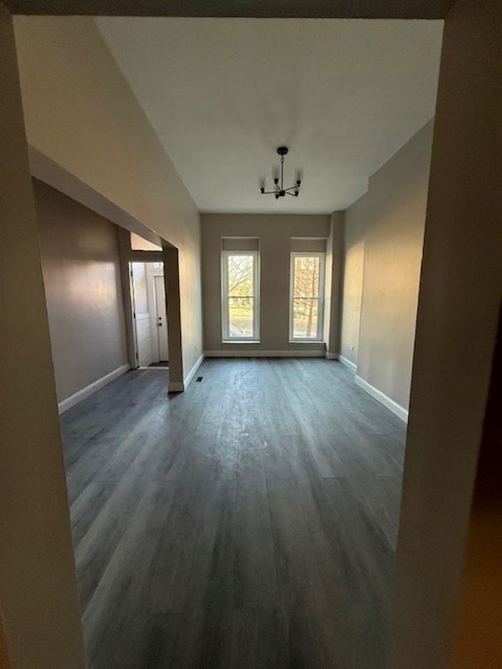 1812 N Broadway - Photo 2 of 26