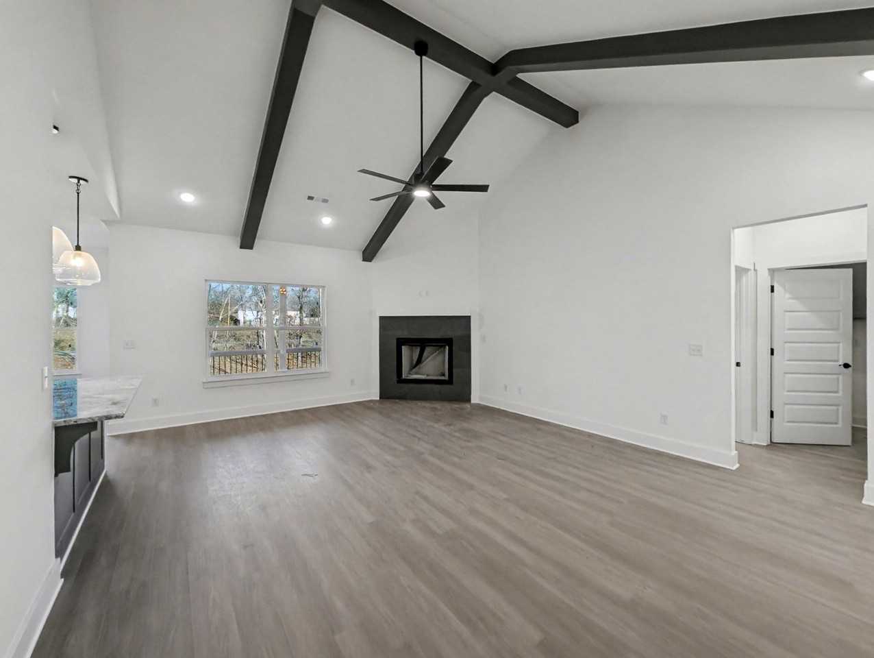 43 Blairgowrie Dr - Photo 2 of 20