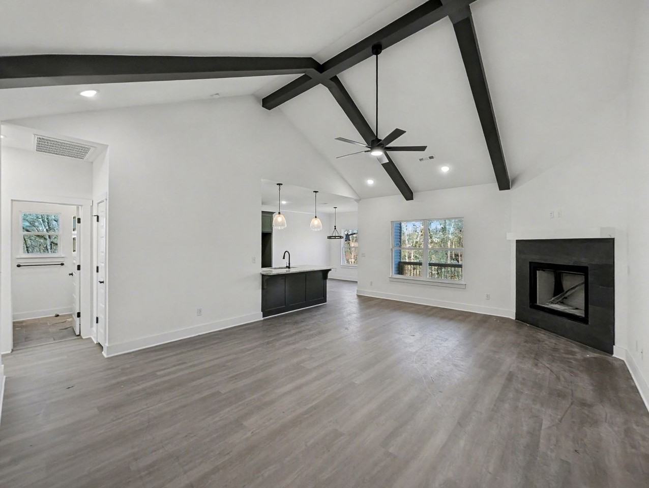 43 Blairgowrie Dr - Photo 3 of 20