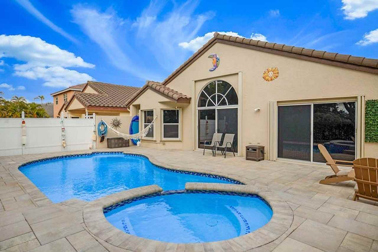 18965 Adagio Dr - Photo 4 of 24