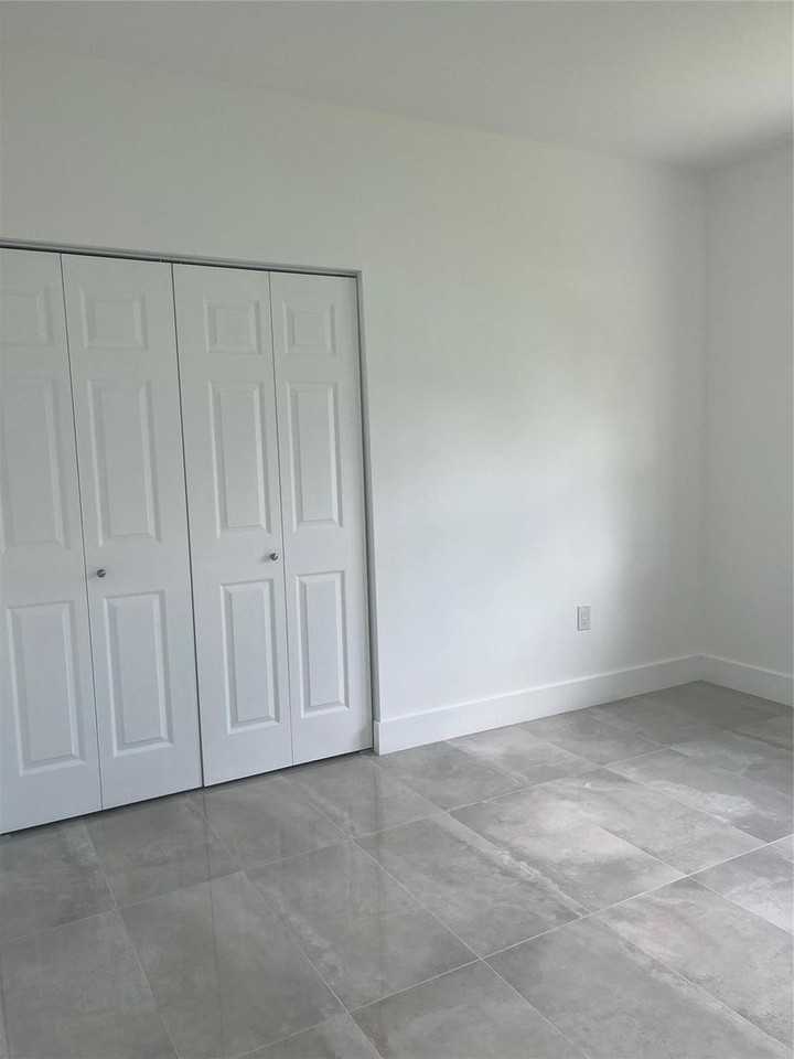 2877 Se 1st Ct - Photo 7 of 13