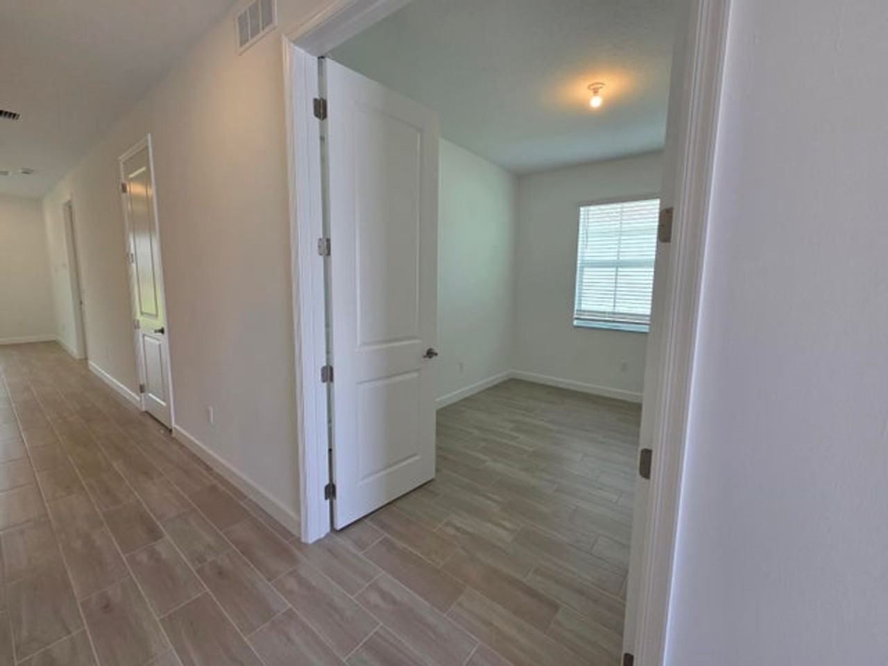 5690 Divine Dr - Photo 5 of 10