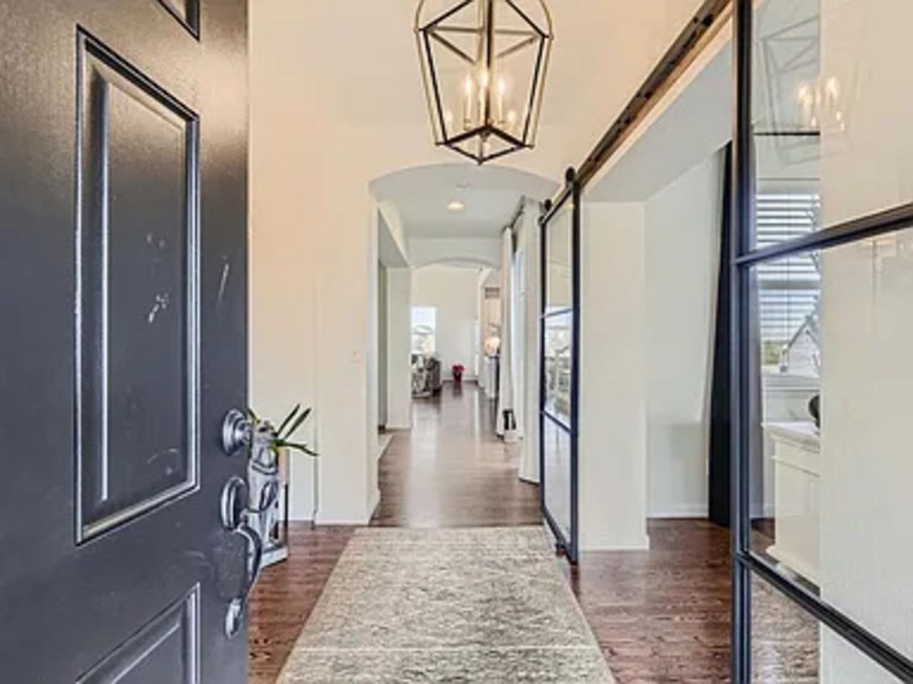 17889 Coral Burst St - Photo 2 of 24