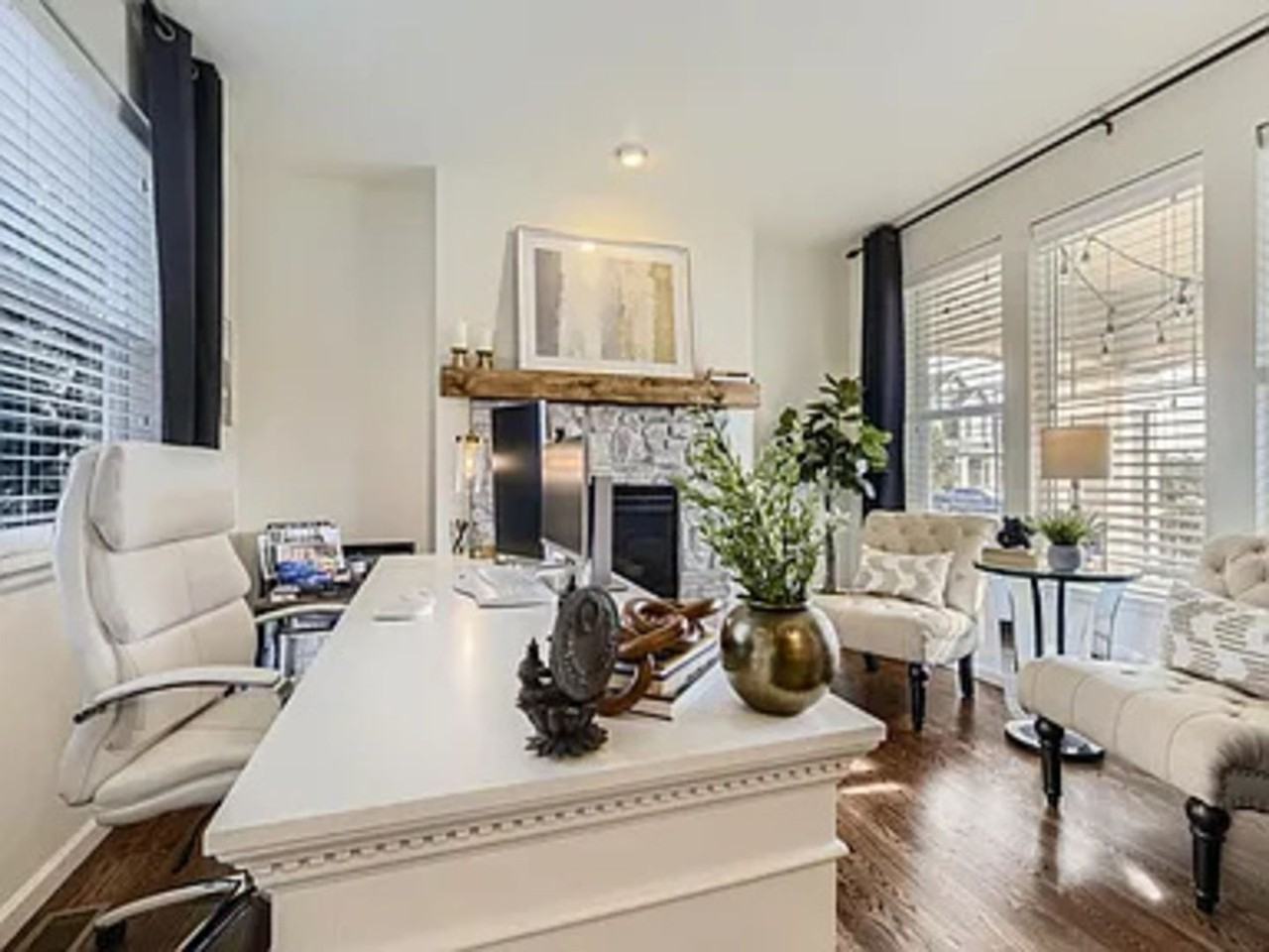 17889 Coral Burst St - Photo 3 of 24