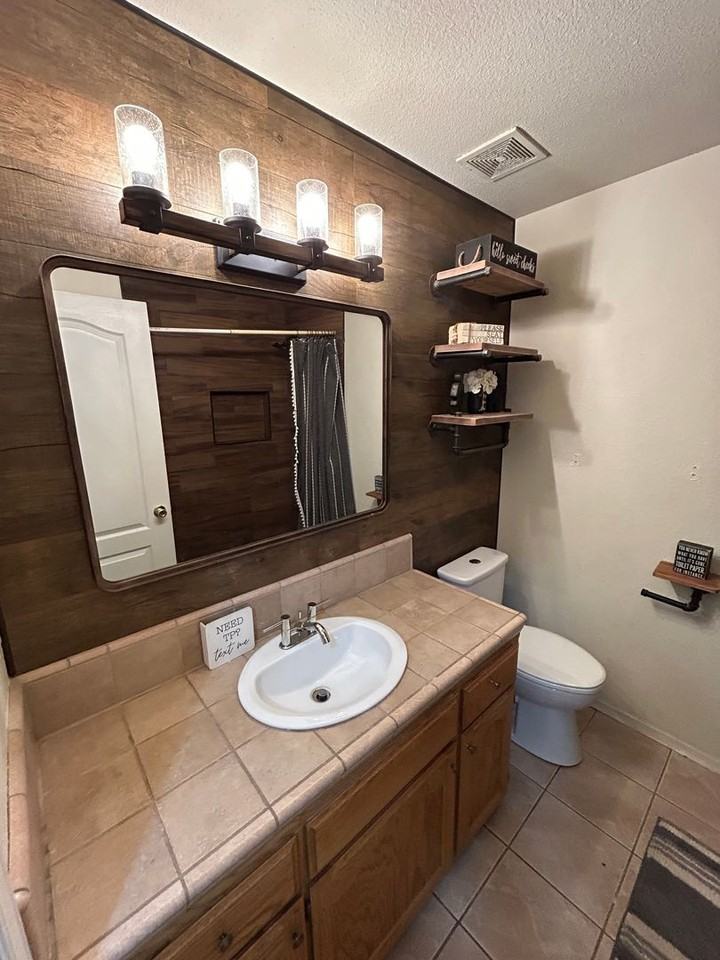 2266 Ranier Way - Photo 5 of 16