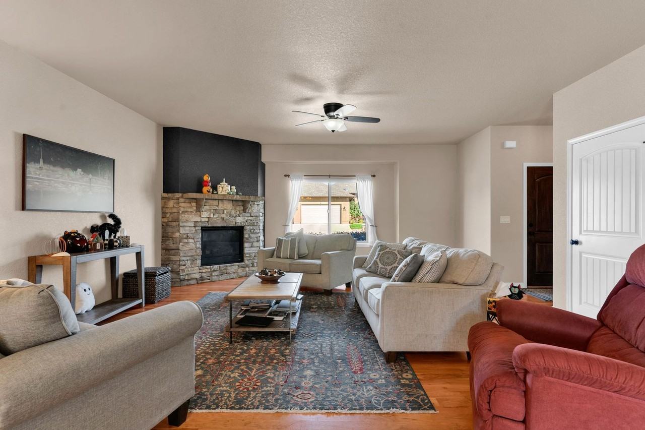 14 Erica Ct - Photo 5 of 43