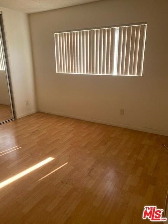 1413 N Kenmore Ave Apt 4 - Photo 5 of 7
