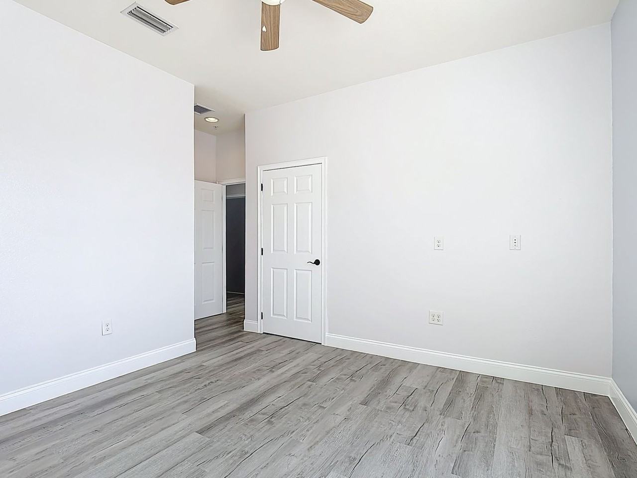 2380 Bella Vista Dr - Photo 6 of 50