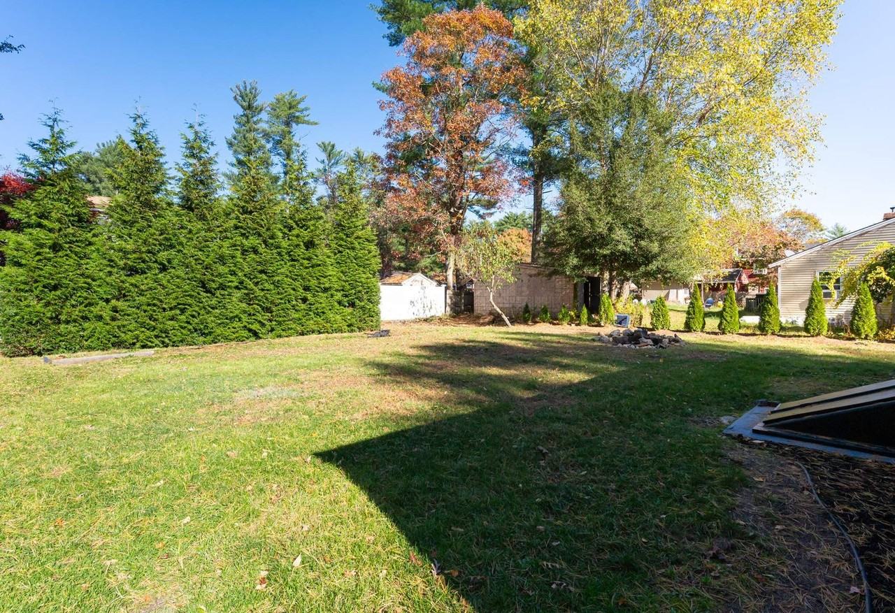 9 Everett St - Photo 3 of 15