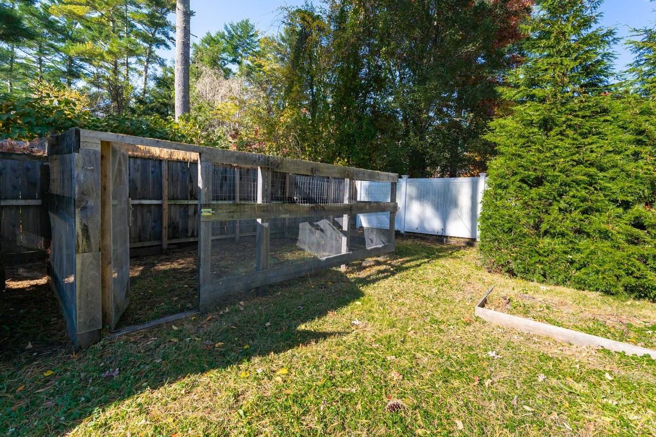 9 Everett St - Photo 4 of 15