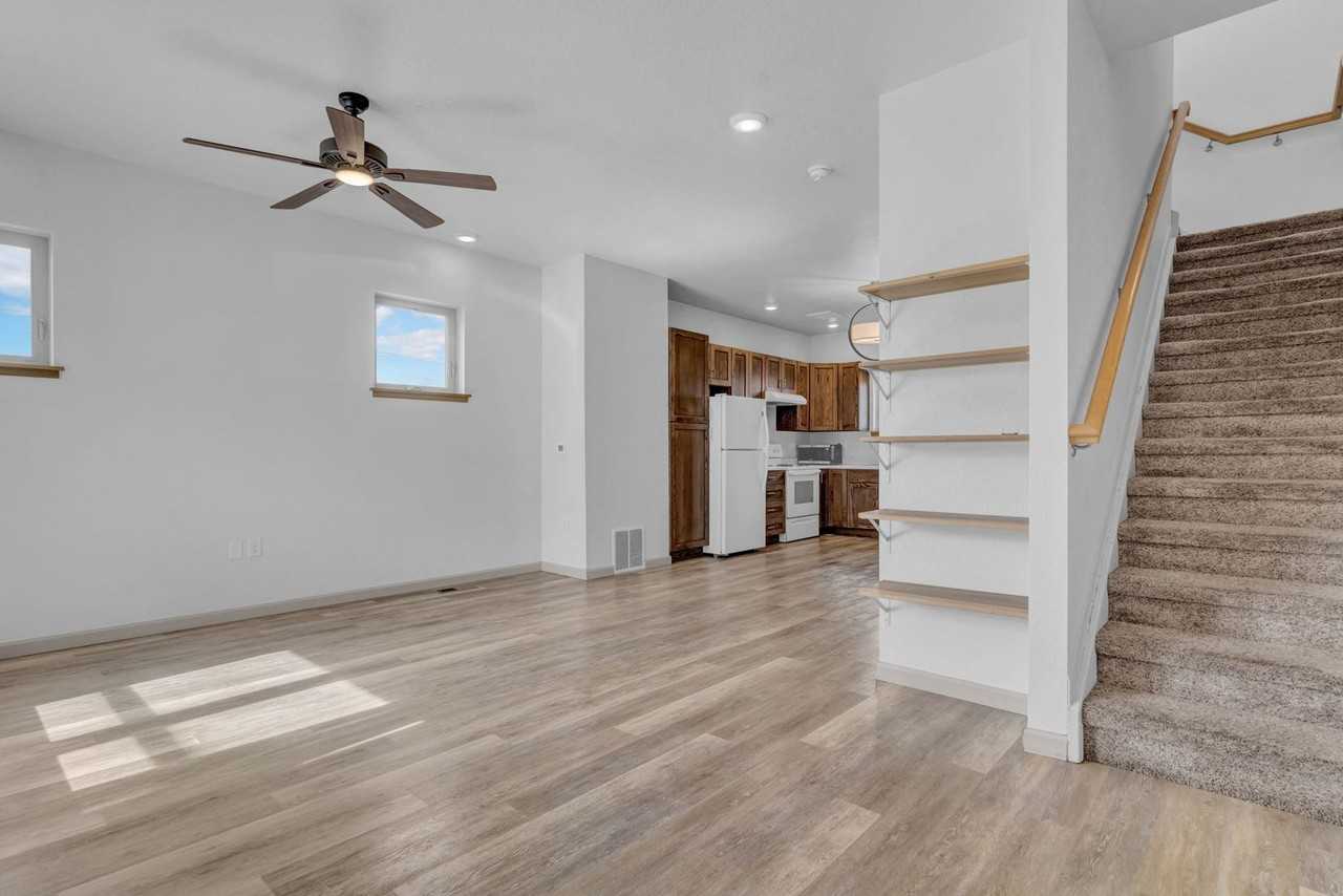 5 E 51st Ave - Photo 2 of 19